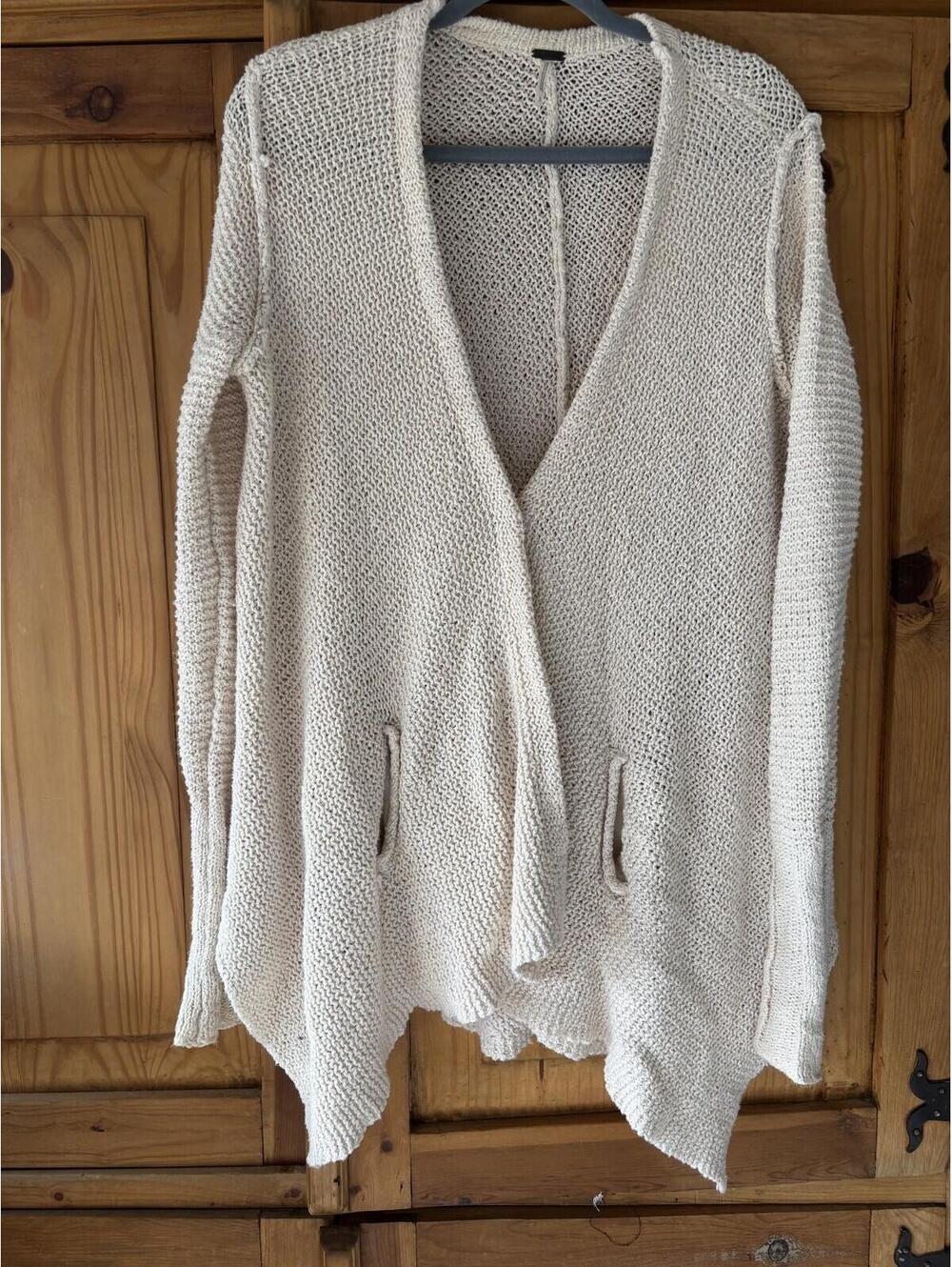 Free People very oversized‎ S asymmetrical cream cardigan loose knit sweater AA